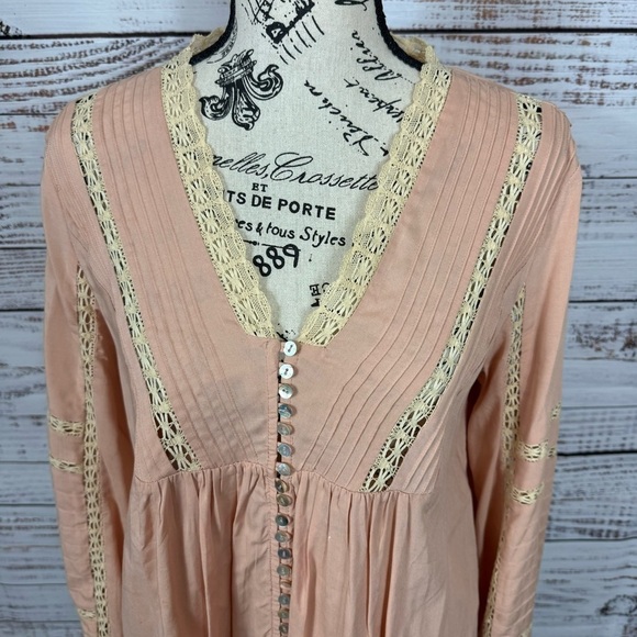 Sundance blouse pale pink xsmall eyelet lace button down Dressy peplum blouse - Picture 3 of 8
